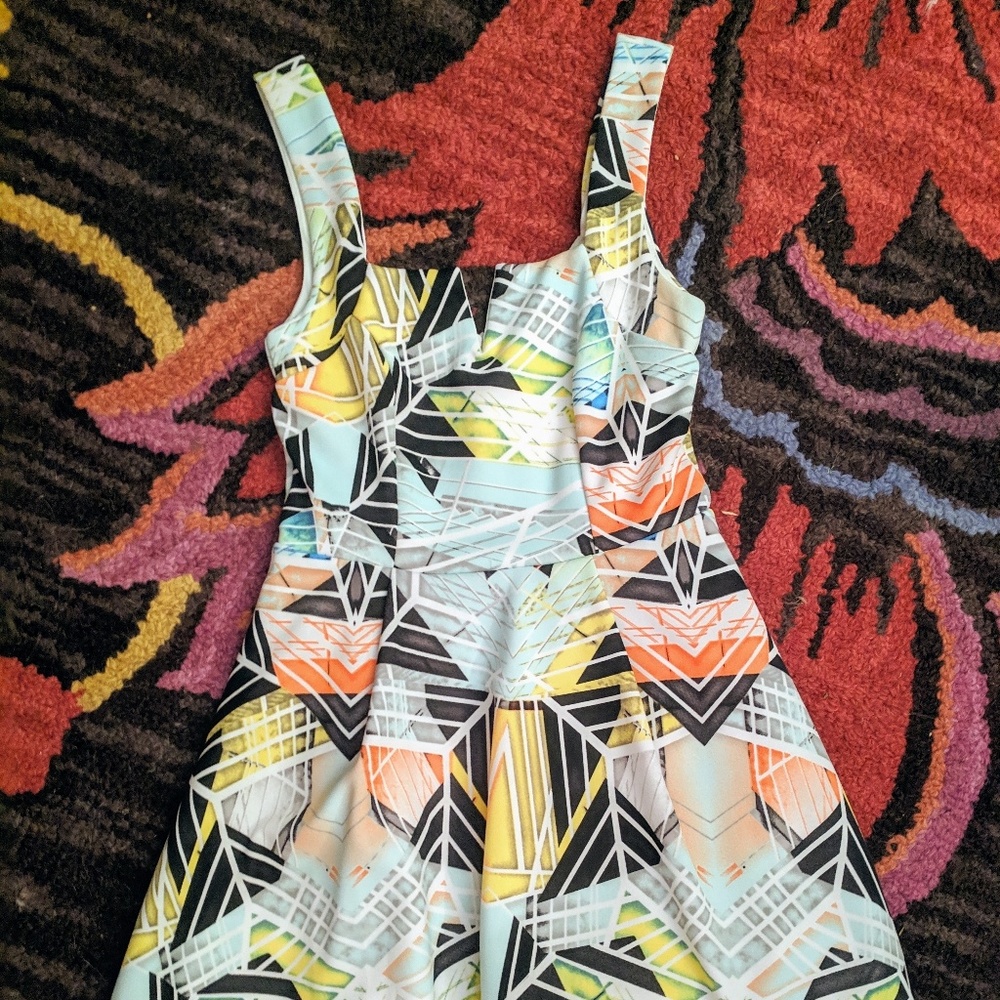 Size M dress
